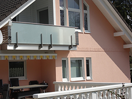 Geländer für Balkon, Twister mit VSG-Glas Satinato